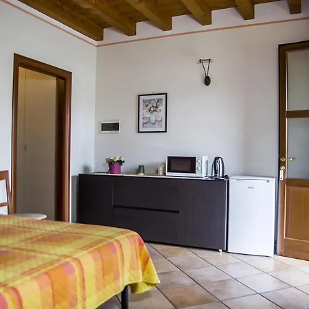 Farm stay Agriturismo Lupo Bianco *