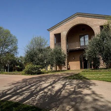 Agriturismo Lupo Bianco Farm stay *